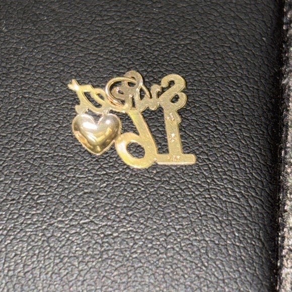 14kt gold sweet 16 pendant - Picture 6 of 6